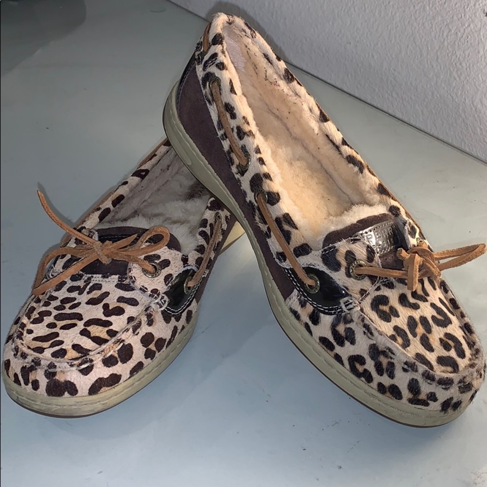 Leopard fleece lined Sperrys
